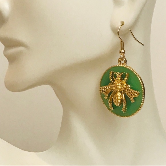 Bee Earrings 🐝 - Picture 2 of 6